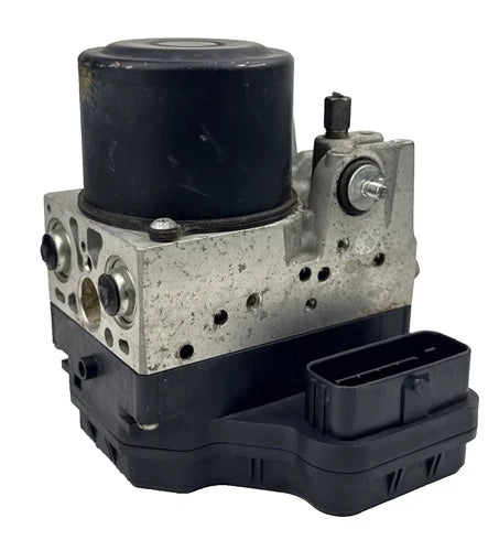 Bomba y módulo ABS 2005 Scion xb - 44540-52020; 89541-52280