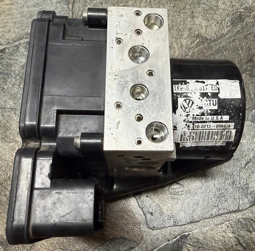 Bomba ABS 2012-2014 Volkswagen Volkswagen Beetle