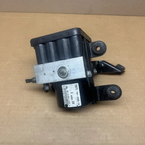 Bomba y módulo ABS Mazda 5 2010 7N61-2C405-CA