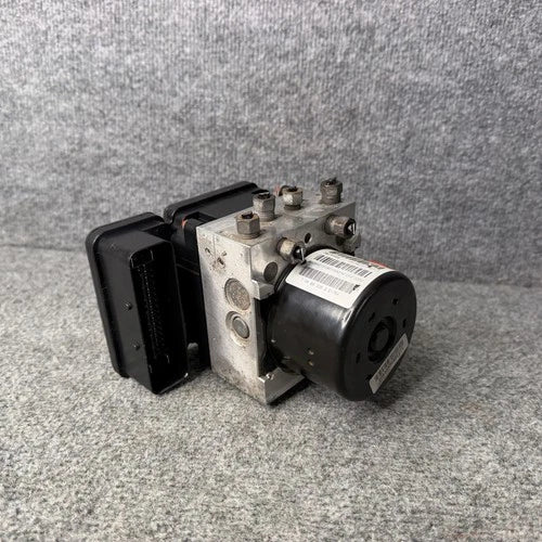 Bomba y módulo ABS 2012-2014 Jeep Wrangler y P04779788AE