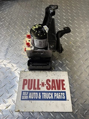 Bomba y módulo ABS 2007-2009 XL-7 Suzuki Grand Vitara