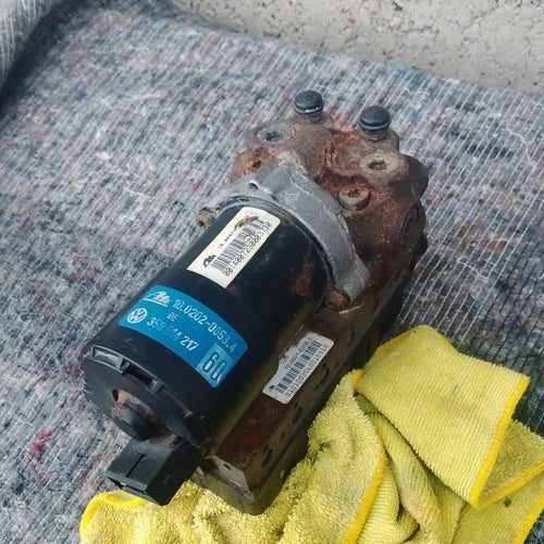 Bomba ABS Volkswagen corrado 1H2614217