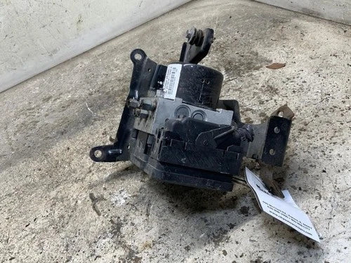 Bomba ABS 2009-2011 Nissan Pathfinder 4X4 4.0L
