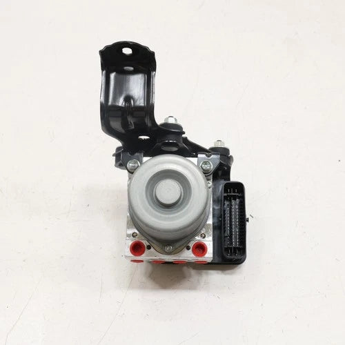 Bomba y módulo ABS 2024-2026 Toyota Tacoma doble cabina 5 caja
