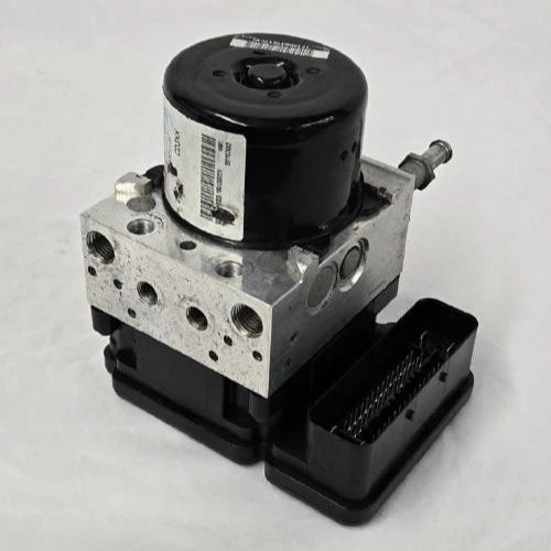 Bomba y módulo ABS 2010-2012 Ford Fusion FWD