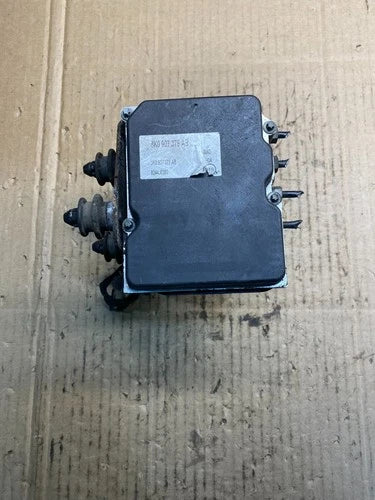 Bomba ABS 2009 a 2010 Audi A4 A5 8K0614517DA AB2747