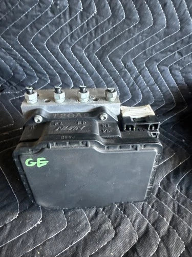 Bomba y módulo ABS 2013 Honda Accord EX 3.5L vca T2GA0