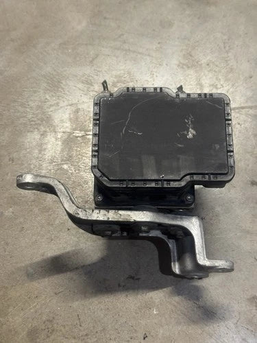 Bomba y módulo ABS 2012-2013 Honda Civic sedán 1.8L transmisión automática VSA TR0A2