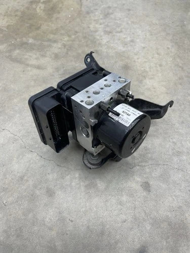 Bomba y módulo ABS 2011-2012 Honda CR-Z CRZ estabilidad asistencia transmisión automática