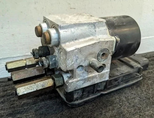 Bomba y módulo ABS 2002-2004 Ford F250 F350 Super Duty 4X4