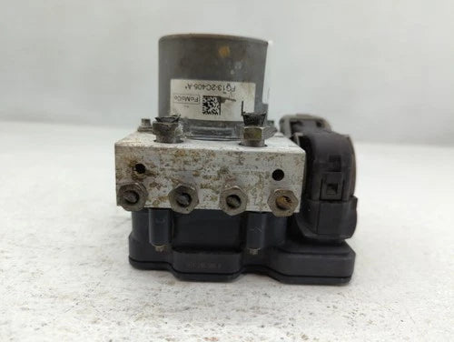 Bomba y módulo ABS 2014-2019 Ford Taurus QFV7C