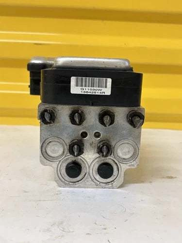 Bomba ABS 2003-2006 Cadillac Escalade opción JL4