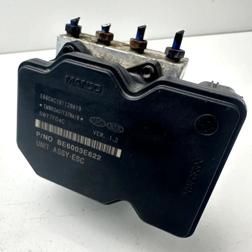 Bomba y módulo ABS 2011-2013 Kia Sorento 58910-1U860