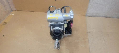 Bomba y módulo ABS 2012-2017 Toyota Camry híbrido 47270-47030