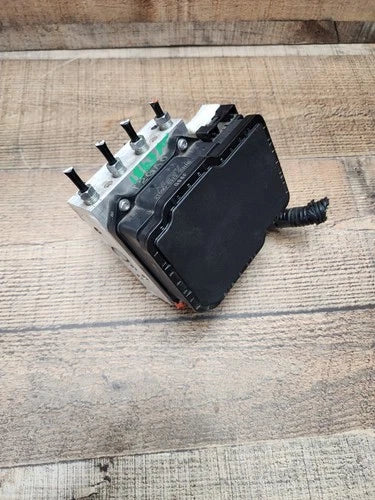 Bomba y módulo ABS 2013 Honda Accord EX 3.5L vca T2GA0