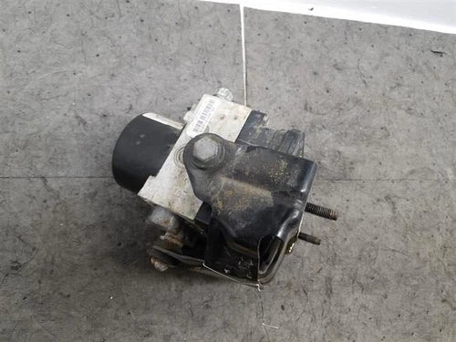 Bomba ABS 2013-2014 Ford Explorer sin control de crucero adaptativo