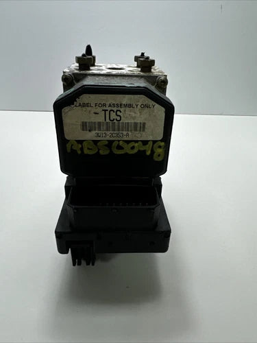 Bomba y módulo ABS 2003-2004 Lincoln Town Car Marquis 3W13-2C353-A