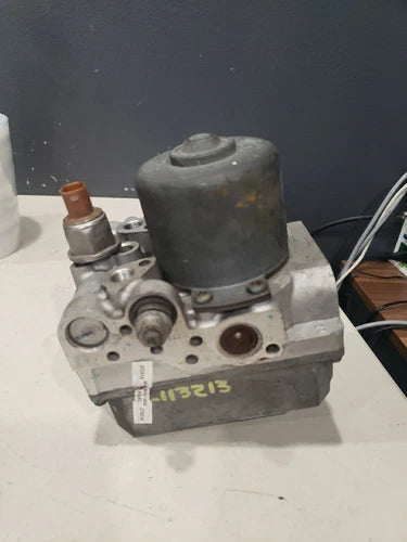 Bomba y módulo ABS 2005-2008 Corvette C6 EBCM 5582-F