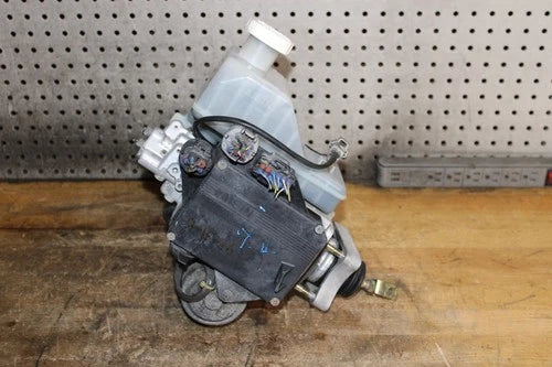 Servofreno ABS 2001-2002 Mitsubishi Montero Aisin hidráulica