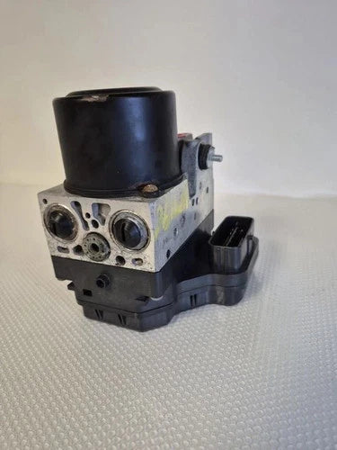 Bomba y módulo ABS 2004-2007 Toyota Highlander AWD