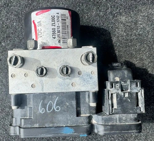 Bomba y módulo ABS 09 10 11 Nissan Pathfinder 2009-2011 47660 ZL00C