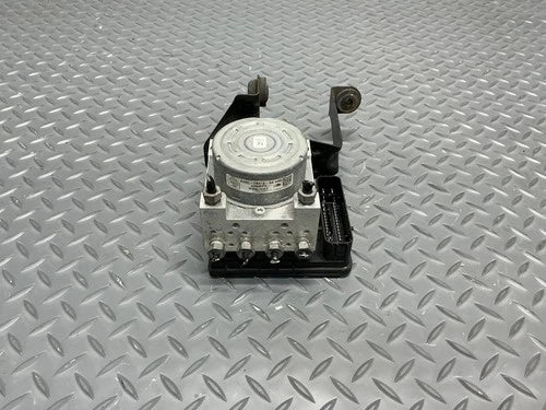 Bomba ABS 19 Ford Transit Connect