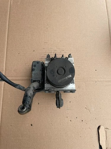Bomba y módulo ABS 2010-2015 Mazda 5 C513-437AZ-B