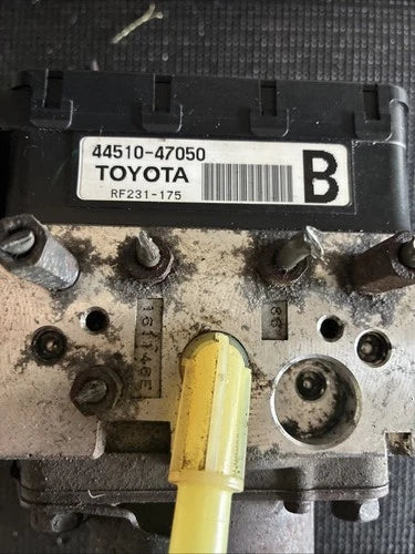 Bomba y módulo ABS 2004-2009 Toyota Prius freno 44510-47050