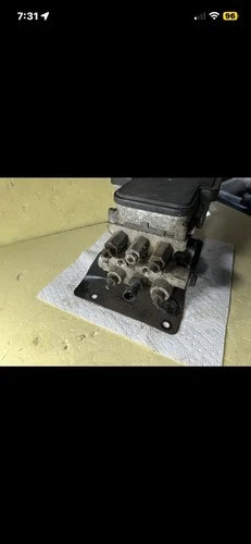Bomba y módulo ABS 1995-1998 Chevrolet 1500 . referencia 12765501
