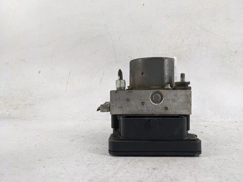 Bomba y módulo ABS 2013-2015 Nissan Altima HKLR4