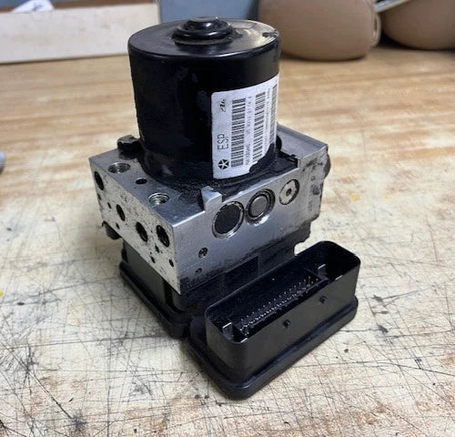 Bomba ABS 2014-2016 Dodge camioneta Ram 1500