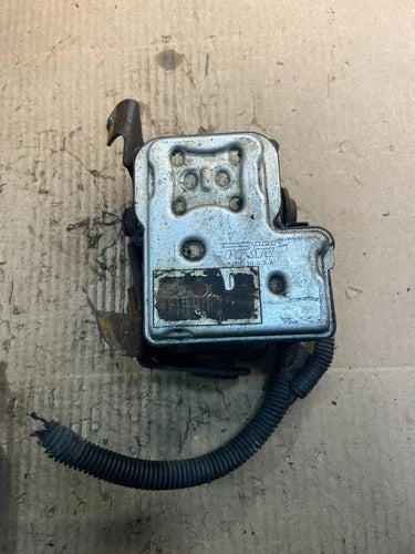 Bomba y módulo ABS 2004-2006 Chevrolet Express 13567115 Z9008