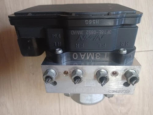 Bomba y módulo ABS 2013 Honda Accord cupé 3.5L V6 T3MA0