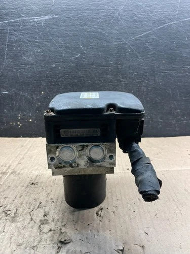 Bomba y módulo ABS 2008 a 2010 BMW 5 serie T7544