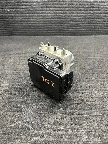 Bomba y módulo ABS 2013-2015 Acura ILX 1.5L TX8A0 híbrido