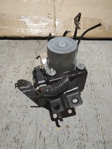 Bomba y módulo ABS 2012 Nissan Sentra gestión dinámica del vehículo 685762