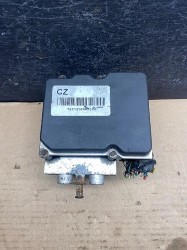 Bomba ABS 2009 2014 Chevrolet Tahoe Suburban 15905732 AE2153