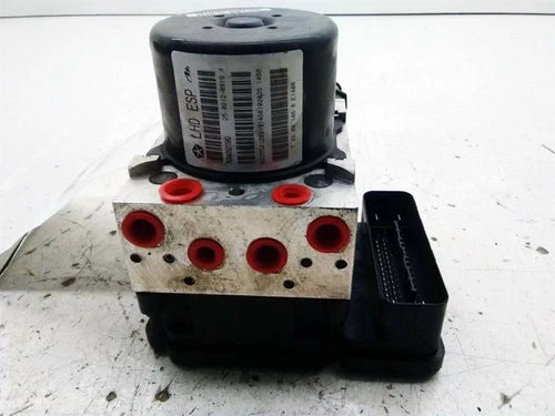 Bomba y módulo ABS 2007-2009 Jeep Patriot