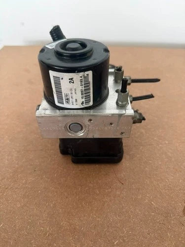 Bomba y módulo ABS 2010-2011 Mazda 3 8V61-2M110-EA