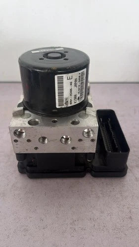 Bomba y módulo ABS 2009-2013 Mazda 3 8V61-2C405-AG 10.0212-0458.4
