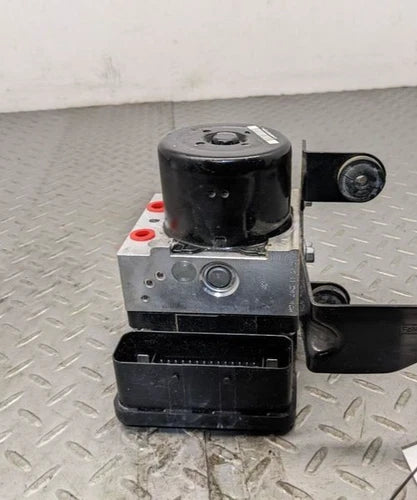 Bomba y módulo ABS 2012-2014 Ford Focus