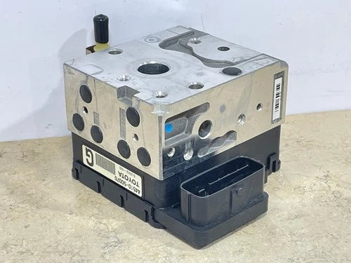 Bomba y módulo ABS 2007-2017 Lexus LS460 44510-50070