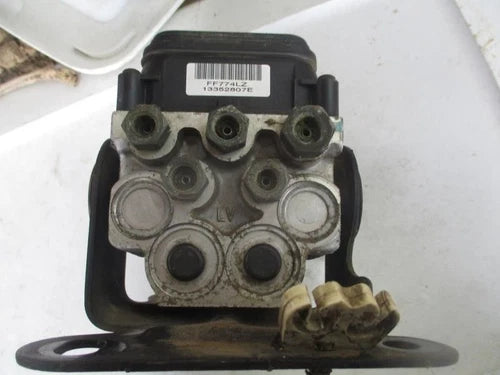 Bomba y módulo ABS 2000-2002 Ford Expedition