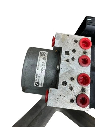 Bomba y módulo ABS 2014-2021 BMW I3 I01