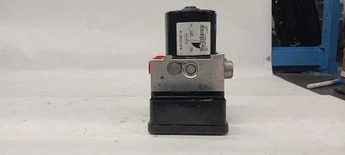 Bomba y módulo ABS 2010-2012 Ford Escape