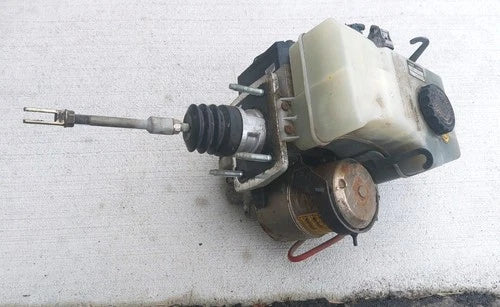 Cilindro maestro de freno ABS 2003-2004 GX470 4Runner controlador