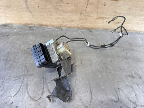 Bomba y módulo ABS 2003-2008 Nissan 350Z