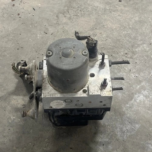 Bomba y módulo ABS 2004-2006 Dodge Mercedes-Benz Sprinter 2500 0 265 950 151
