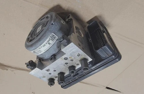 Bomba y módulo ABS 2014-2016 Mazda 3