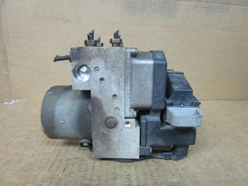 Bomba y módulo ABS 03 04 05 Mercury Grand Marquis 3W13-2C353-AF